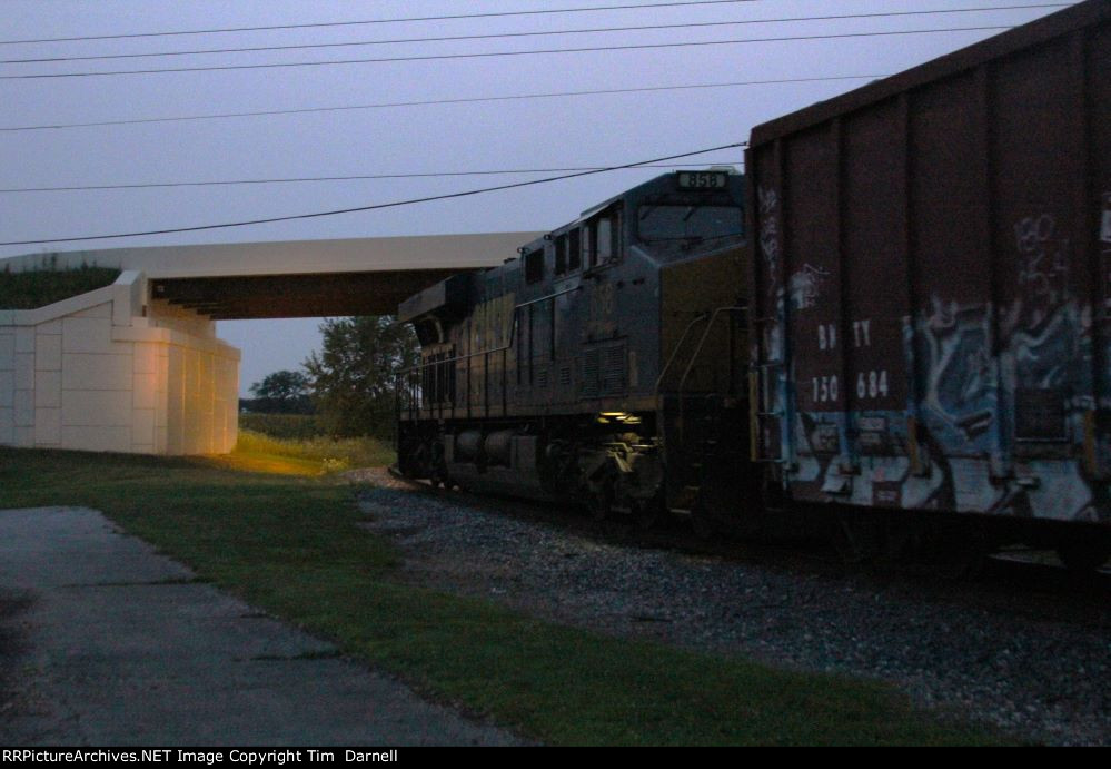 CSX 858 on loacl L344